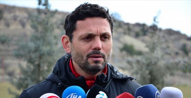 Evkur Yeni Malatyaspor Teknik Direktörü Bulut, "Önümüzdeki maçlarda girdiğimiz pozisyonları