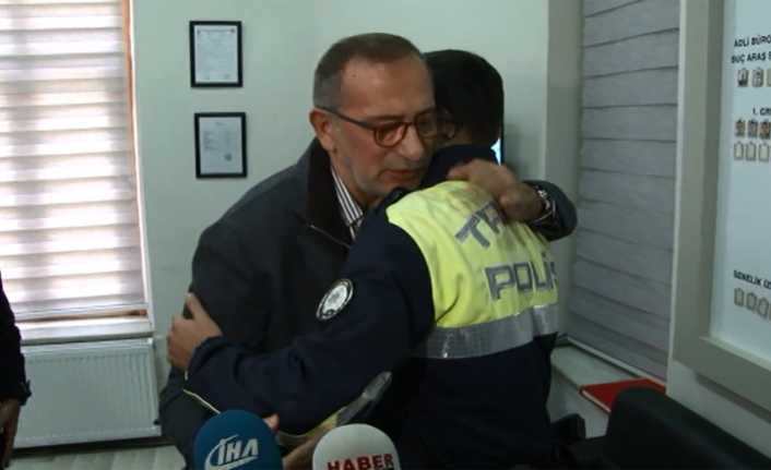 İstanbul Şişli’de yasaklı yere aracını park etmesi üzerine kendisini uyaran