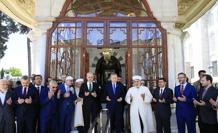 Cumhurbaşkanı Recep Tayyip Erdoğan, restorasyon çalışmaları tamamlanan Fatih Sultan Mehmet