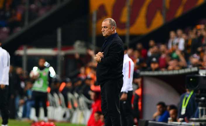 Galatasaray Teknik Direktörü Fatih Terim, sarı-kırmızılılar ligde ile çıktığı 300.