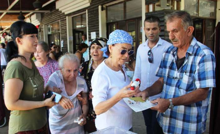 Yeşilçam’ın unutulmaz ismi Fatma Girik, 95 yaşındaki annesi ve kız