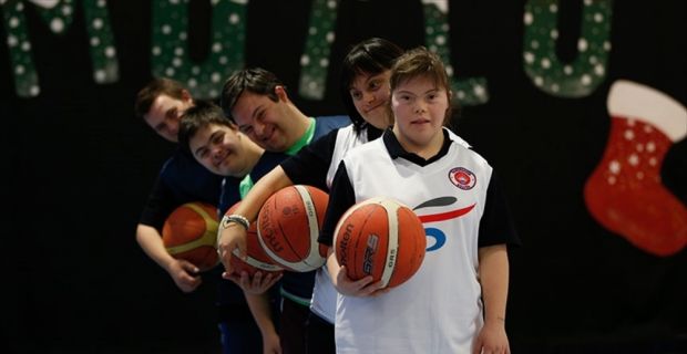 İzmir'de down sendromlu bir grup genç, fazladan 1 kromozomlarından adını