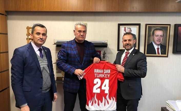Türkiye Badminton Federasyonu Başkanı Murat Özmekik ve Asbaşkan Yaşar Demir
