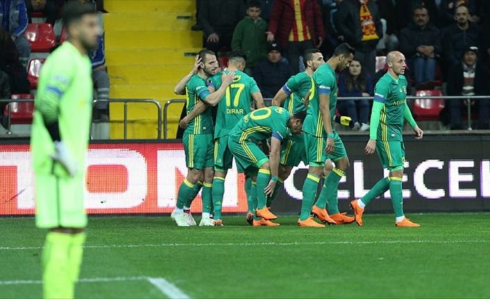 Fenerbahçe, Spor Toto Süper Lig'in 27. haftasında konuk olduğu Kayserispor'u