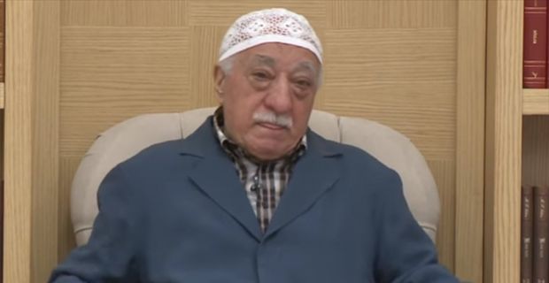 FETÖ hem tabanındaki dağılmaya engel olmak hem de Türkiye'nin mücadelesini