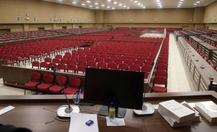 FETÖ'nün Marmara Üniversitesi'ndeki yapılanmasına ilişkin davada, 11 sanığa 6 yıl
