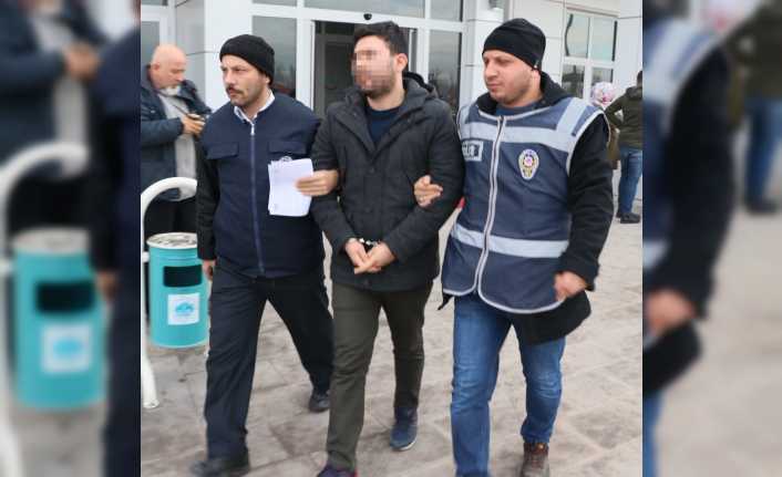 Aksaray’da FETÖ/PDY’nin TSK ve Emniyet mahrem yapılanmasına yönelik operasyonda 9