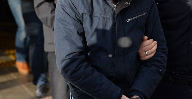 Konya merkezli 43 ilde düzenlenen operasyonda, FETÖ'nün TSK'daki elemanlarına mahrem