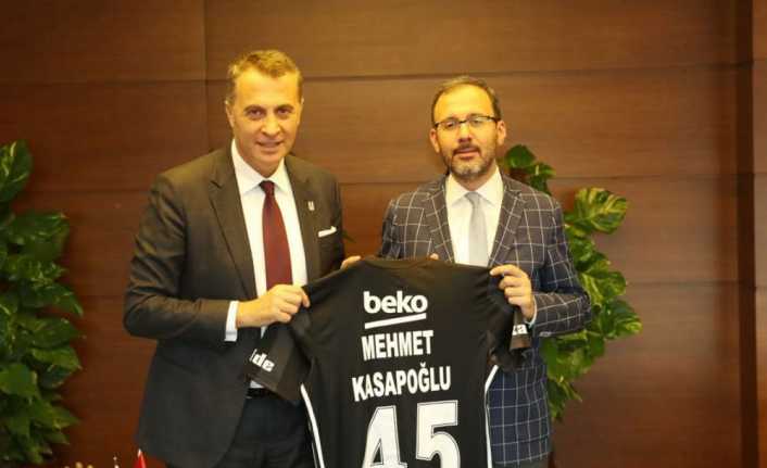 Beşiktaş Başkanı Fikret Orman ve Yönetim Kurulu Üyeleri, Gençlik ve