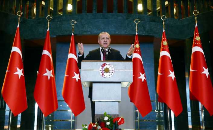 Cumhurbaşkanı Recep Tayyip Erdoğan, Beşiktaş Jimnastik Kulubü Başkanlığına yeniden seçilen