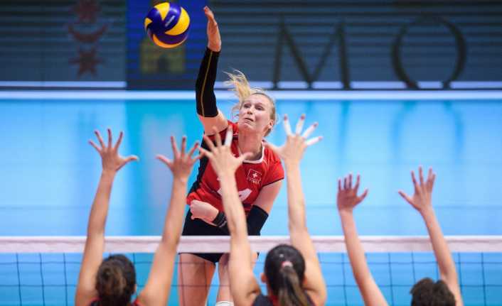 A Milli Kadın Voleybol Takımı, Montreux Volley Masters Turnuvası’nda İsviçre’yi