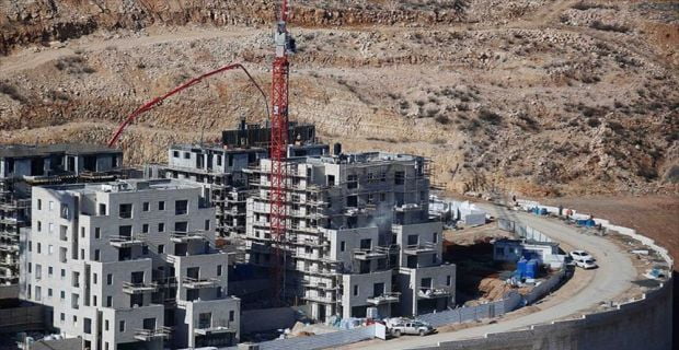 Filistin Devlet Başkanlığı Sözcüsü Ebu Rudeyne, "İsrail, bu yasayla siyasi