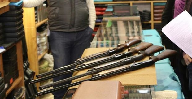 ABD'de Florida eyalet meclisi, tüfek satışlarına yeni kısıtlamalar getiren ve