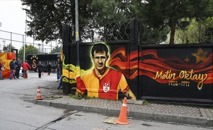 Galatasaray'ın Florya'daki Metin Oktay Tesisleri, teknik direktör Terim'in isteğiyle sarı-kırmızılı