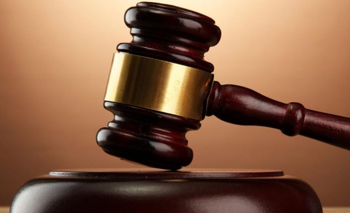 Fransa’da Toulouse Mahkemesi, polis kontrolü esnasında peçesini açmayı reddeden Müslüman