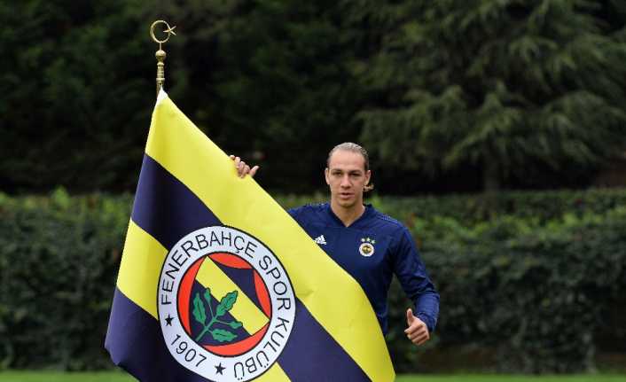 Fenerbahçe’nin İsviçreli futbolcusu Michael Frey, sezon sonunda şampiyon olacaklarına inandığını