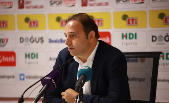 Eskişehirspor Teknik Direktörü Fuat Çapa’nın istifa kararı aldığı ve araya