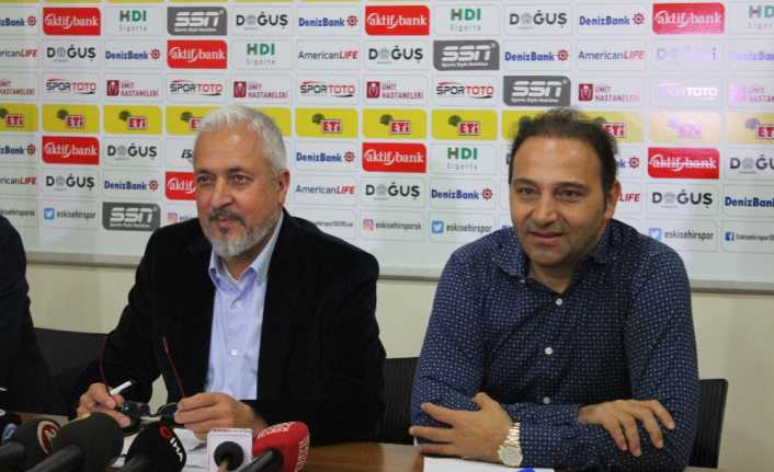 Eskişehirspor Teknik Direktörü Fuat Çapa, "Şuanda mevcut olan oyuncularımızın maaşını