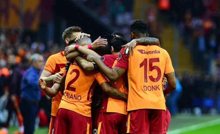 Galatasaray, Trabzonspor’u 2-1 mağlup ettiği maçla birlikte bordo-mavilileri 3 maç