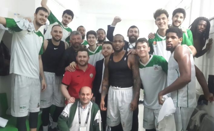 Tahincioğlu Basketbol Süper Ligi 23. hafta maçında Yeşilgiresun Belediyespor ile