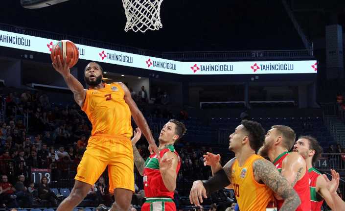 Tahincioğlu Basketbol Süper Ligi’nin 5. haftasında Galatasaray, sahasında karşılaştığı Pınar