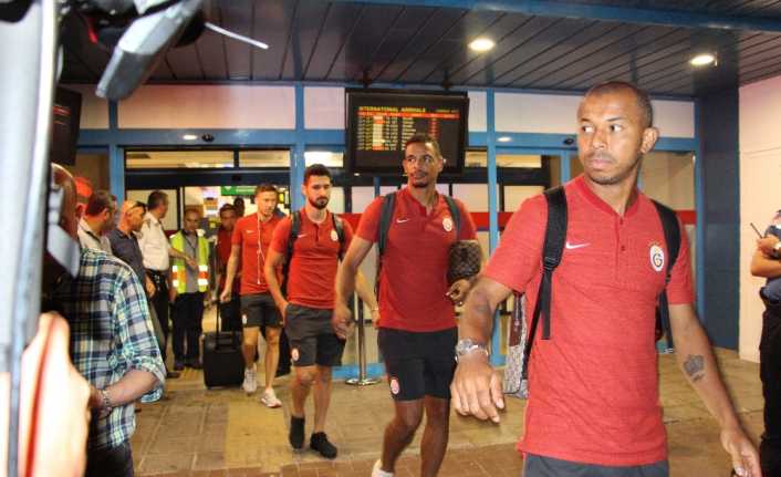 Galatasaray kafilesi, Spor Toto Süper Lig’de Trabzonspor ile oynayacağı maç