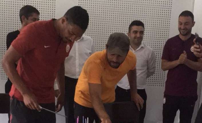 Galatasaray’da antrenman sonrası Brezilyalı yıldız futbolcu Fernando Reges’in 31. yaşı