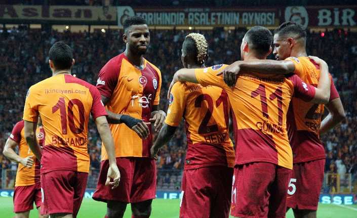 UEFA Şampiyonlar Ligi’nde gruptan çıkma şansını daha önce kaybeden Galatasaray,