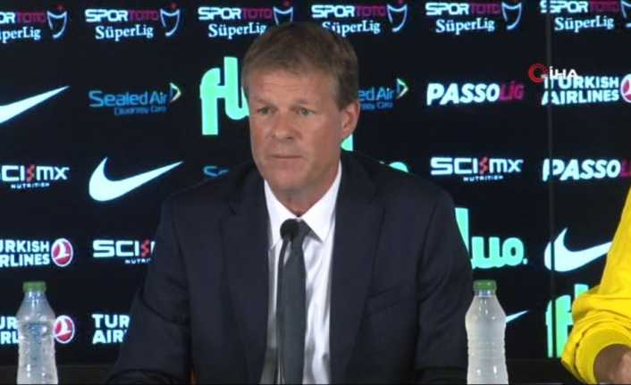 Fenerbahçe Antrenörü Erwin Koeman, Galatasaray maçının ardından konuştu. Galibiyeti kaçıran