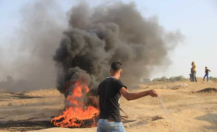 Filistinlilerin Gazze-İsrail sınırında devam