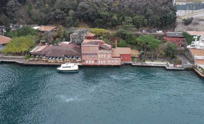 İstanbul Boğazı’nda bir yük gemisinin çarparak hasar verdiği tarihi Hekimbaşı