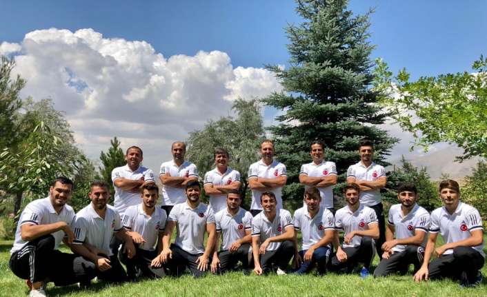 Avrupa Gençler Güreş Şampiyonası yarın İtalya’da start alacak. İtalya’nın başkenti