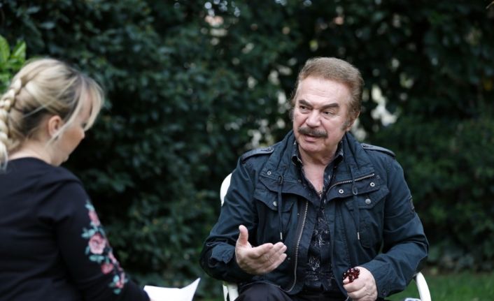 Ünlü sanatçı Orhan Gencebay, sağlık sorunları nedeniyle Hatay’daki Mehmetçik’e moral