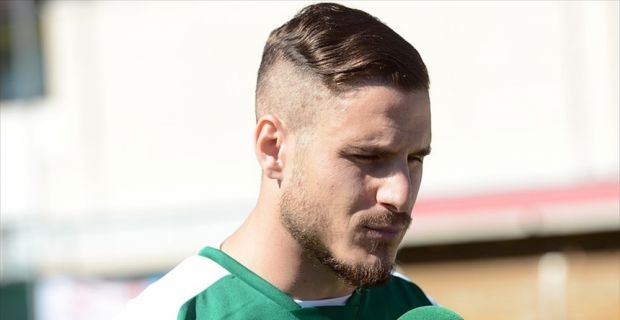 Başkent temsilcisi, Bursaspor'dan forvet Deniz Yılmaz'ı renklerine bağladı.