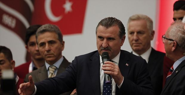 Gençlik ve Spor Bakanı Bak, "Bu millete oyun kurmaya kalkanlar