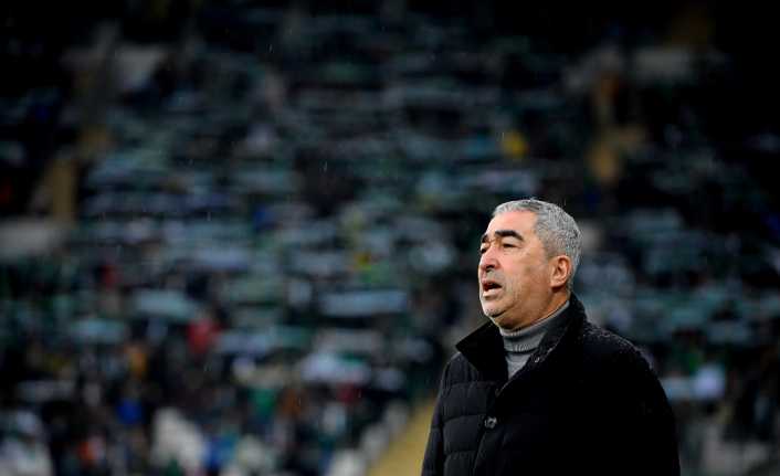 Bursaspor Teknik Direktörü Samet Aybaba, Antalyaspor’a 2-0 mağlup oldukları karşılaşmaya