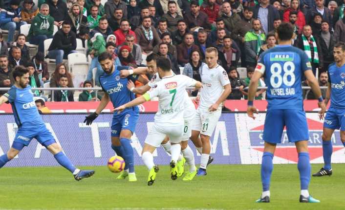 Spor Toto Süper Lig’in 16. haftasında Atiker Konyaspor, Kasımpaşa’yı 3-2