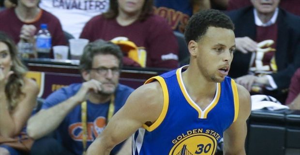 Golden State Warriors, yıldız oyuncusu Curry'nin 44 sayısının yardımıyla Los