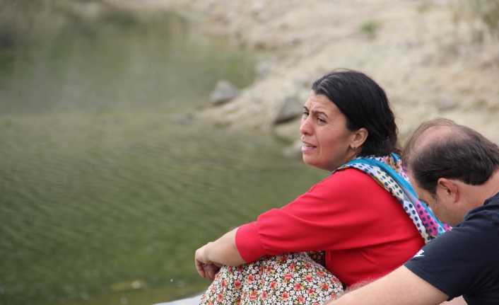 Aydın’ın Çine ilçesine bağlı Kabalar Mahallesi’nde sabah gölete düşerek kaybolan