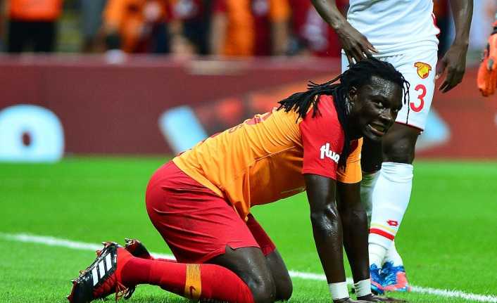 Galatasaray’ın eski golcüsü Bafetimbi Gomis’in yeğeni William Gomis, uğradığı silahlı
