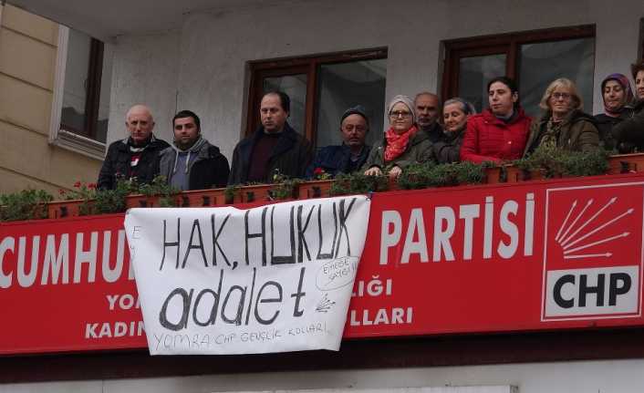 Trabzon’un Yomra İlçesi CHP İlçe Teşkilatı, İl Başkanlığı tarafından yönetimden