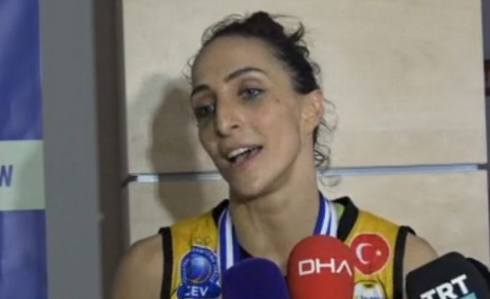 VakıfBank ile CEV Kadınlar Voleybol Şampiyonlar Ligi’nde şampiyonluk yaşayarak kariyerini