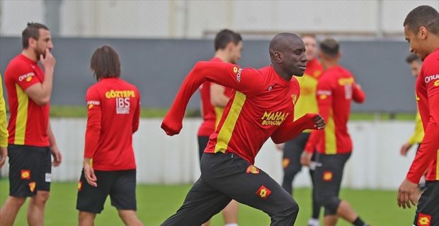 Spor Toto Süper Lig'de Trabzonspor'la golsüz berabere kalan sarı-kırmızılı ekip,