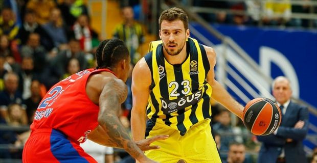 Fenerbahçe Doğuş'un sezon öncesi Kızılyıldız'dan transfer ettiği Sırp basketbolcu Marko