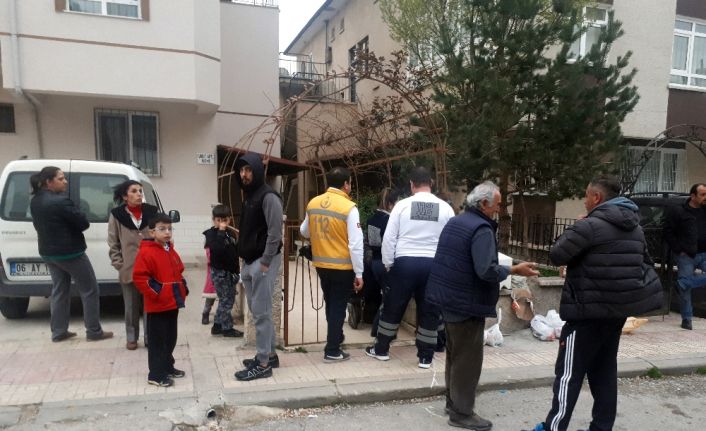 Ankara’da 3 katlı binanın havalandırma boşluğuna düşen kadın hayatını kaybetti.