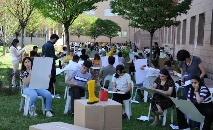 Erzincan Binali Yıldırım Üniversitesi Güzel Sanatlar Fakültesi tarafından düzenlenen “2022-2023