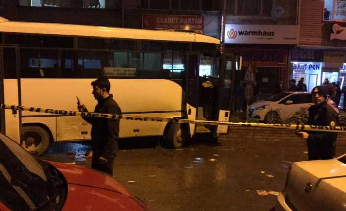 Zonguldak’ta halk otobüsü ile otomobilin çarpıştığı trafik kazasında 5 kişi