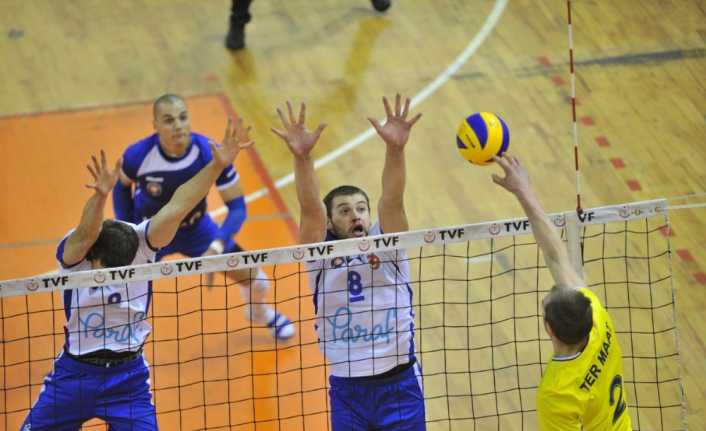 İnegöl Belediyesi sponsorluğunda Voleybol Efeler Ligi ekiplerinden İnegöl Gençlik Hizmetleri