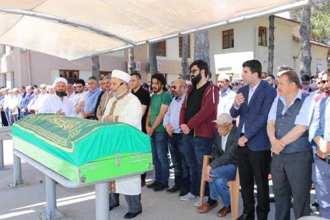 Hamdi Ülker Son yolculuna uğurlandı Tedavi gördüğü Binali Yıldırım Üniversitesi Mengücek Gazi Eğitim ve Araştırma