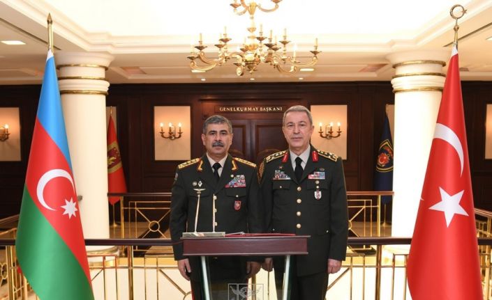 Azerbaycan Savunma Bakanı Zakir Hasanov, Genelkurmay Başkanı Orgeneral Hulusi Akar’ı